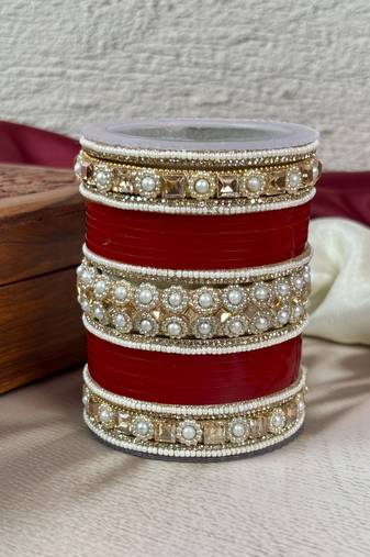 Traditional punjabi chooda for brides