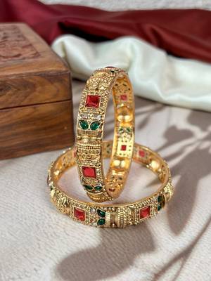 Traditional punjabi chooda for brides 3