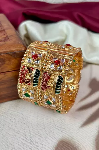 traditional punjabi bridal chooda set for brides