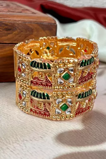 traditional punjabi bridal chooda set for brides