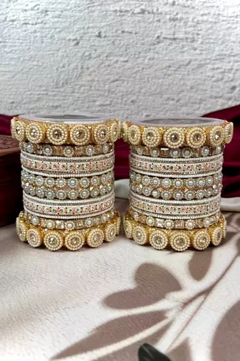 Traditional punjabi chooda for brides