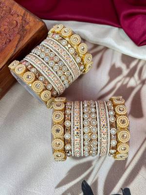 Traditional punjabi chooda for brides 3