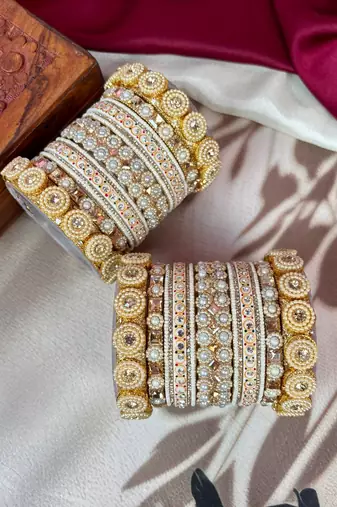 Traditional punjabi chooda for brides