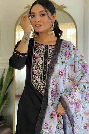 Women's Black Rayon Embroidered Straight Kurta With Pant And Dupatta Sets