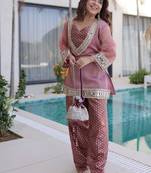 Peach Mirror & lace Work Kurta Set with Batwa