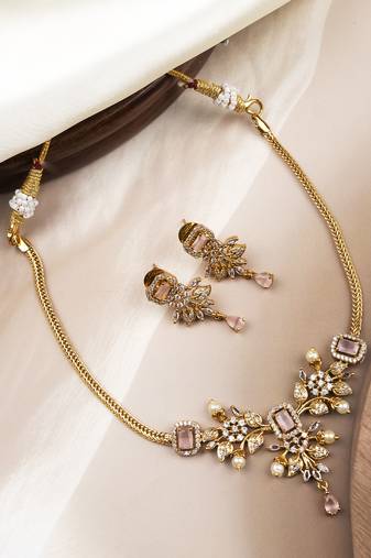 Gold plated pink ad flower design pendant necklace set