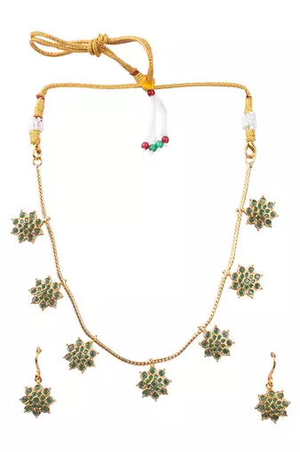 Delicate green flower motif necklace set