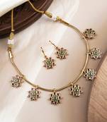 Delicate multicolor flower motif necklace set