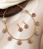 Delicate red flower motif necklace set