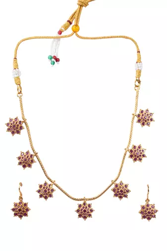 Delicate red flower motif necklace set