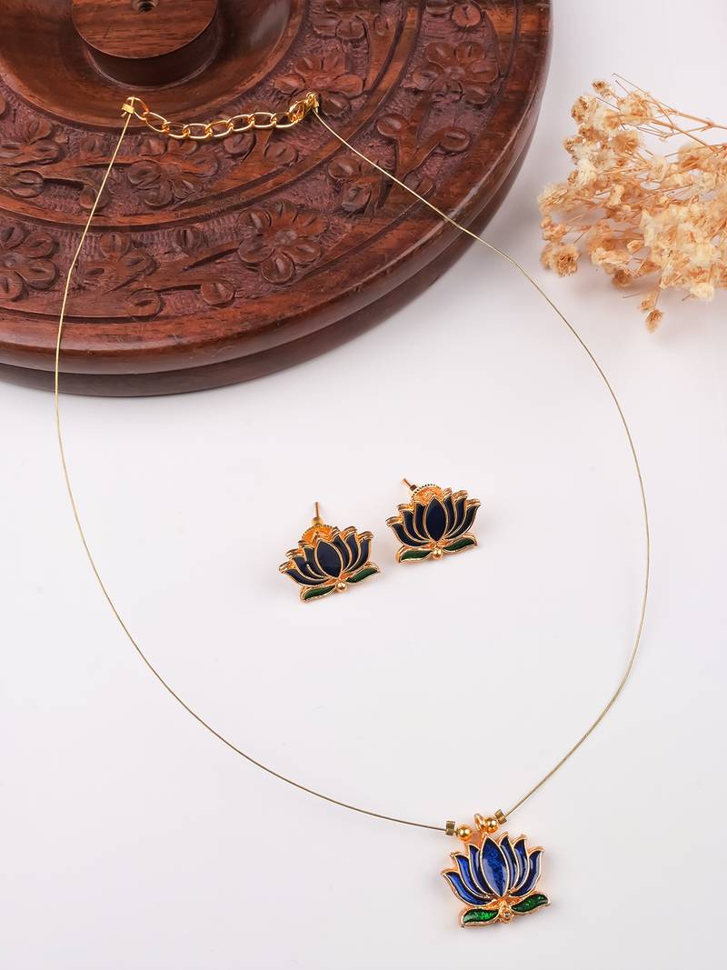 Minimal blue lotus motif pendant set with invisible chain