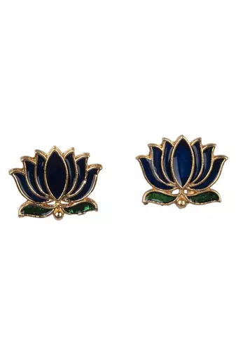 Minimal blue lotus motif pendant set with invisible chain