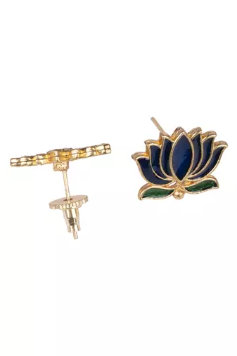 Minimal blue lotus motif pendant set with invisible chain