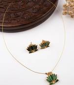 Minimal green lotus motif pendant set with invisible chain