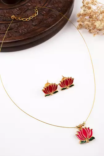 Minimal multicolor lotus motif pendant set with invisible chain