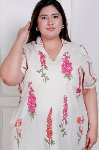plus size off-white floral printed maxi dress for women