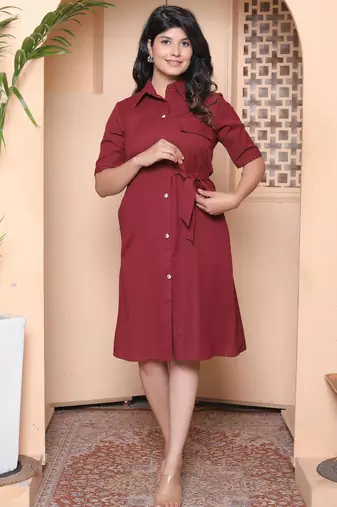 maroon solid a-line dress with belt for women