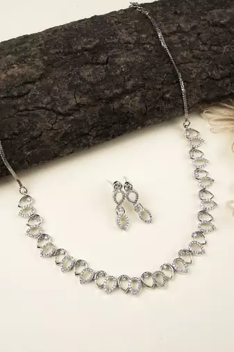 Lightweight american diamond necklace set
