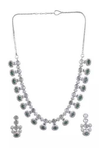 Trendy green ad necklace set