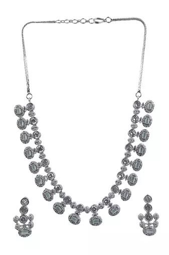 Trendy turquoise ad necklace set