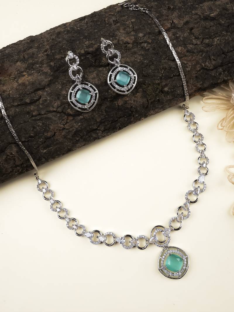 Statement turquoise ad necklace set