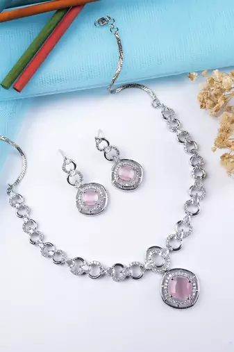 Statement pink ad necklace set