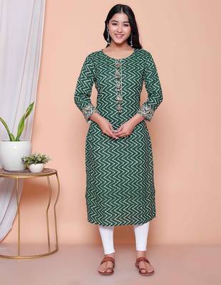 green zigzag print embroidered kurta set for women 1