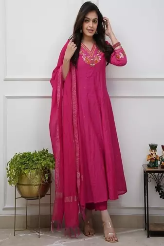 Floral embroidered v neck pure cotton kurta trouser & dupatta set