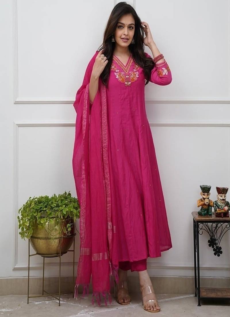 Floral embroidered v neck pure cotton kurta trouser & dupatta set