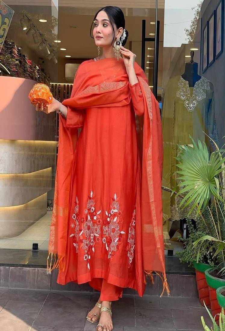 Floral embroidered v neck chanderi kurta trouser & dupatta set