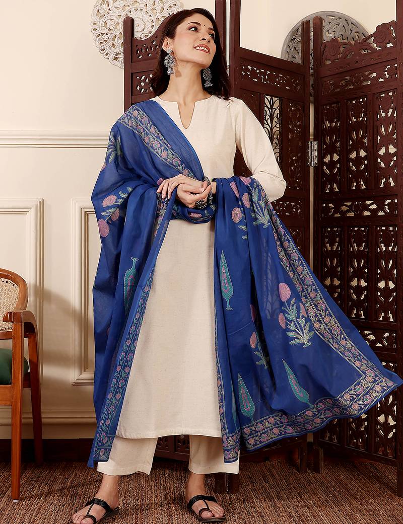 Cream chanderi silk plain kurta pant with printed dupatta kurta pant set