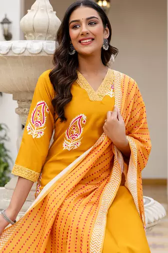 yellow rayon printed kurta pant set with chanderi dupatta