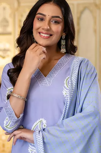 light purple rayon printed kurta pant set with chanderi dupatta