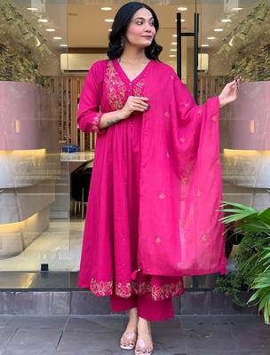 rani pink chanderi silk heavy thread embroidery kurta pant set with dupatta 1