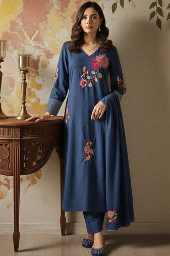 navy blue chanderi silk heavy thread embroidery kurta pant set with dupatta