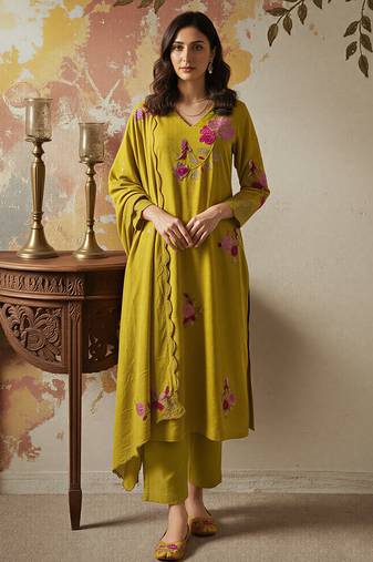 mustard chanderi silk heavy thread embroidery kurta pant set with dupatta