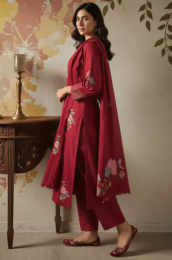 maroon chanderi silk heavy thread embroidery kurta pant set with dupatta