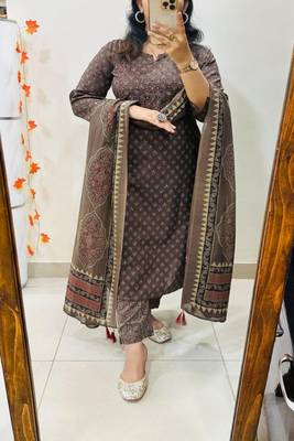 elegant floral printed round neck  cotton kurta set 1