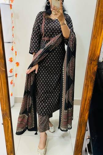 Floral printed round neck pure cotton kurta trouser & dupatta set