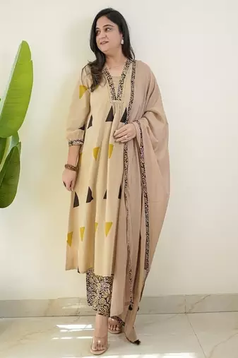 floral printed v-neck  cotton kurta trouser set for women