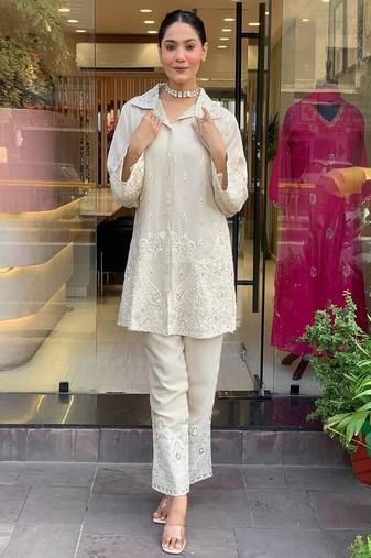 Floral embroidered collar neck chanderi silk co-ord set