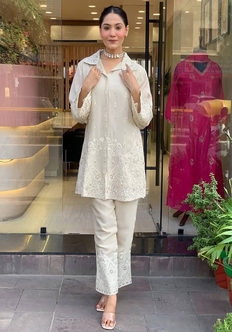 Floral embroidered collar neck chanderi silk co-ord set