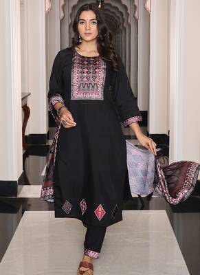 black viscose simmer thread embroidered salwar suit with printed dupatta 3