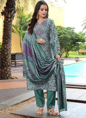 teal green printed kurta set with dupatta 3