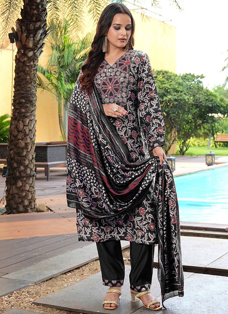 black printed kurta set with dupatta
