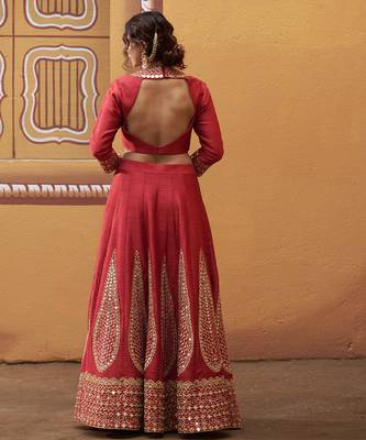 red silk mirror & gold embroidered wedding lehenga 3