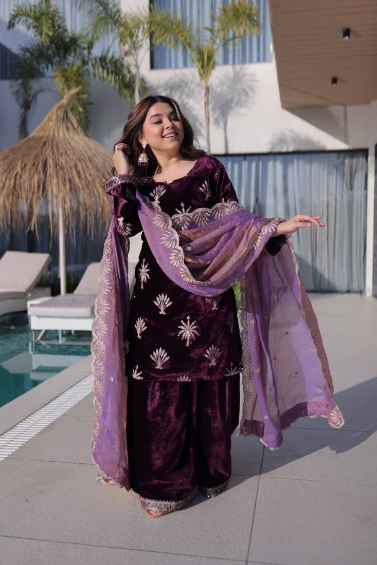 Velvet Zari Embroidered Kurta Palazzo Set