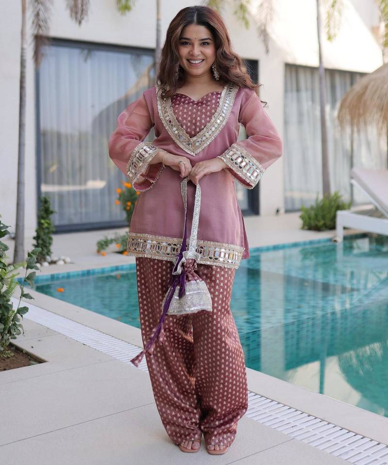 peach chinnon kurta pant with mirror and lace work