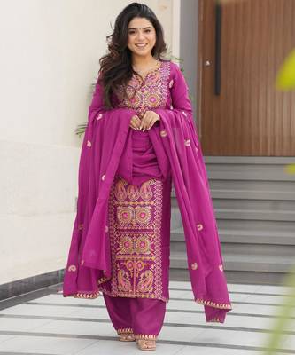magenta chinnon kurta pant with zari embroidered dupatta 1