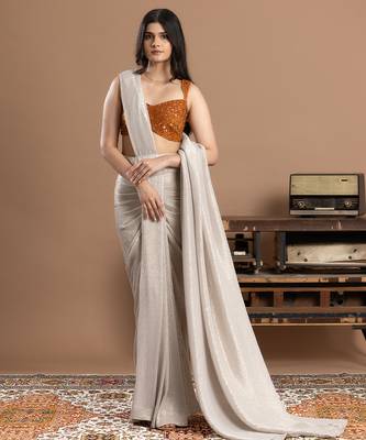 silver velvet saree with embroidered work 3